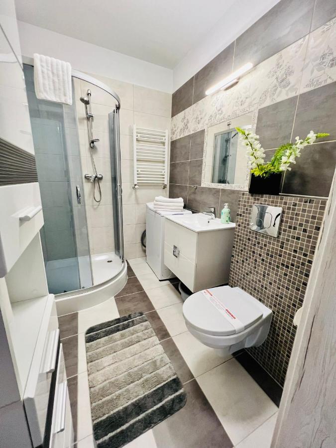 Apartament Eva 2 เยเลเนียกูรา ภายนอก รูปภาพ